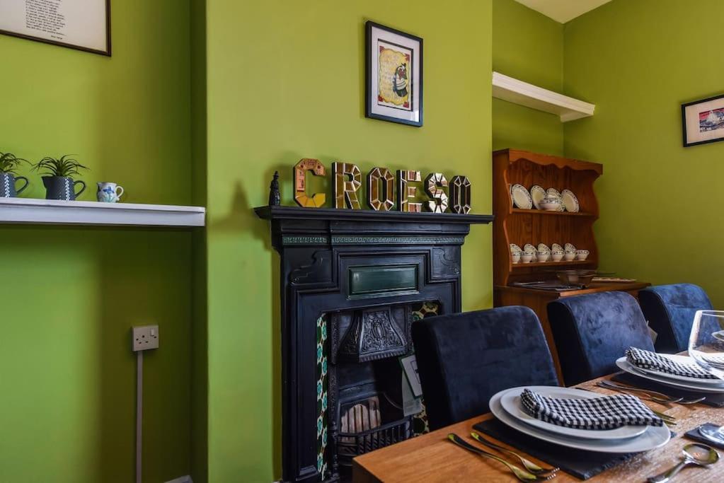 Traditional 3-Bed Property In Pontcanna With Parking Cardiff Bagian luar foto