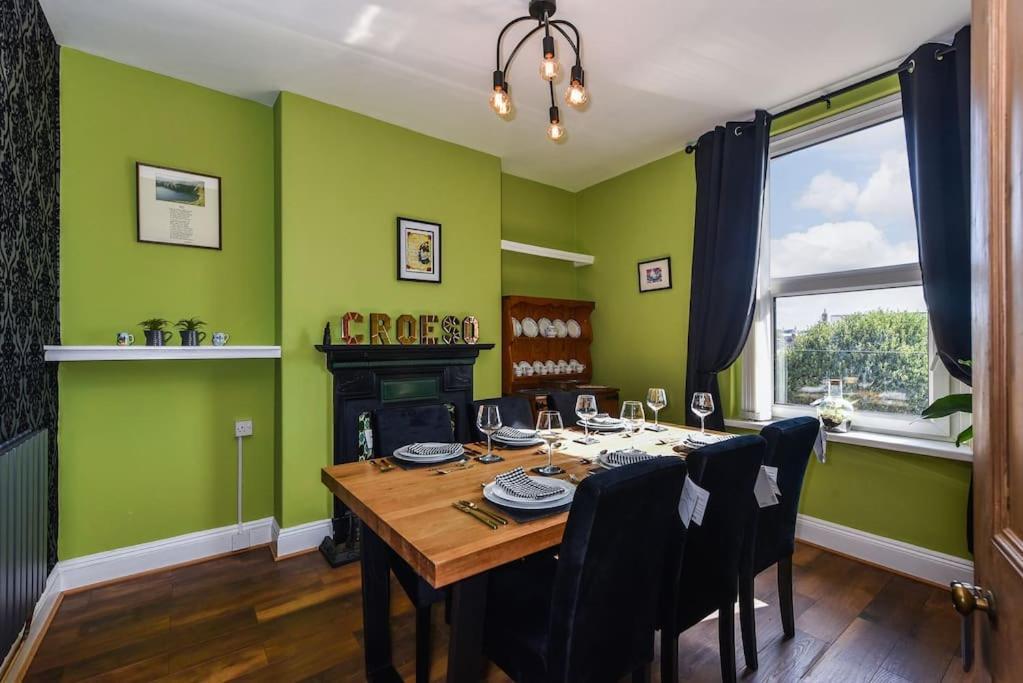 Traditional 3-Bed Property In Pontcanna With Parking Cardiff Bagian luar foto